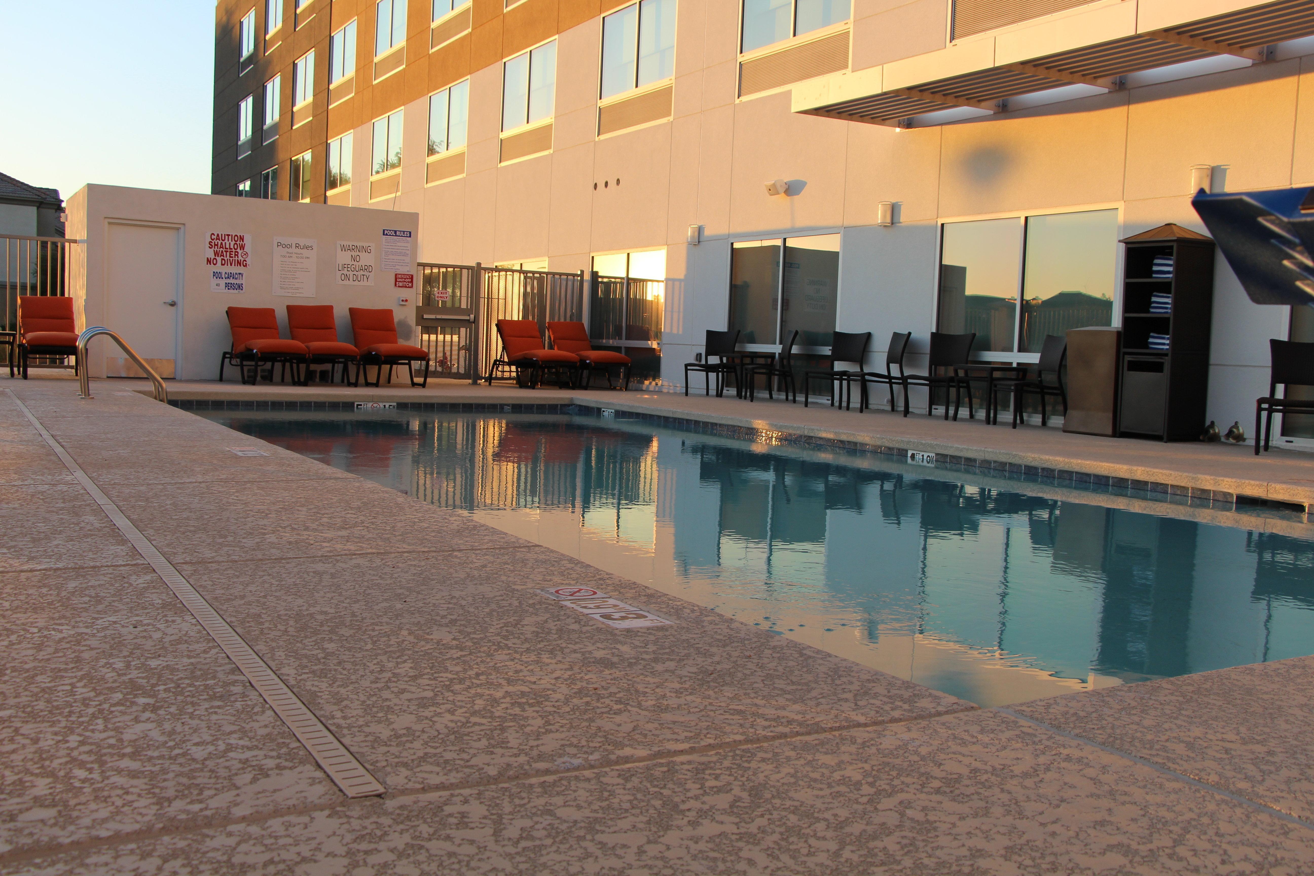 Holiday Inn Express & Suites - Phoenix - Airport North By Ihg Zewnętrze zdjęcie